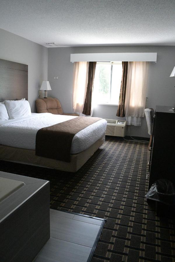 Adams Inn And Suites 外观 照片